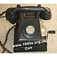 wind-up phone /crank phone /magneto phone