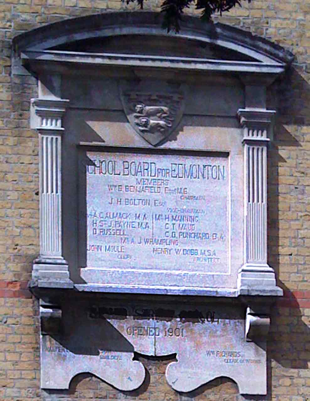 Plaque commemorating the opening of Silver Street School in 1901
