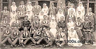 Nurses and soldiers at Caenshill Military Hospital the First World War