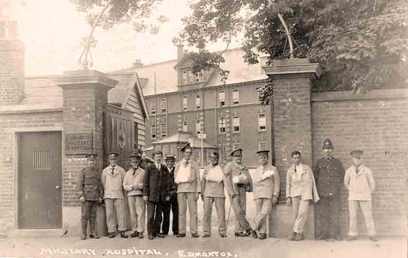 Wounded soldiers outside Edmonton Military Hospital in WW1